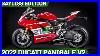 New-2022-Ducati-Panigale-V2-Bayliss-First-Look-01-aw